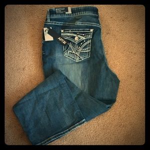NWT APT. 9 womens jeans